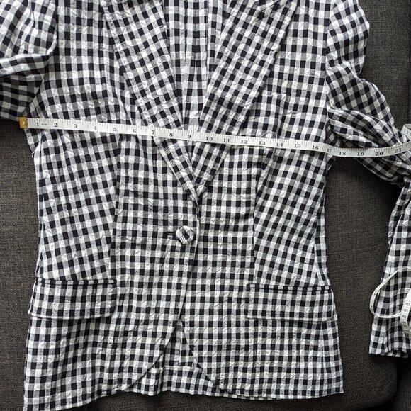 Escada Checked Black and White Seersucker 100% Cotton Blazer - Picture 8 of 16